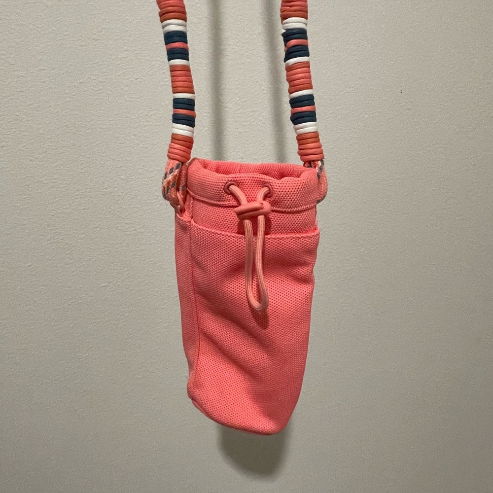 Water bottle crossbody bag